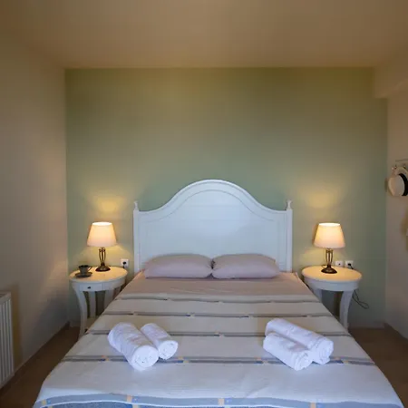 Vila Lourdas View By Select *